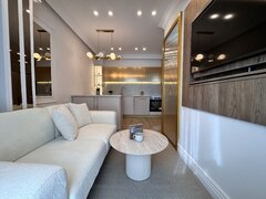 STUDIO ELEGANT, CAMERA SEPARATA / IVORY / TVA INCLUS / ROND OMV / NOU